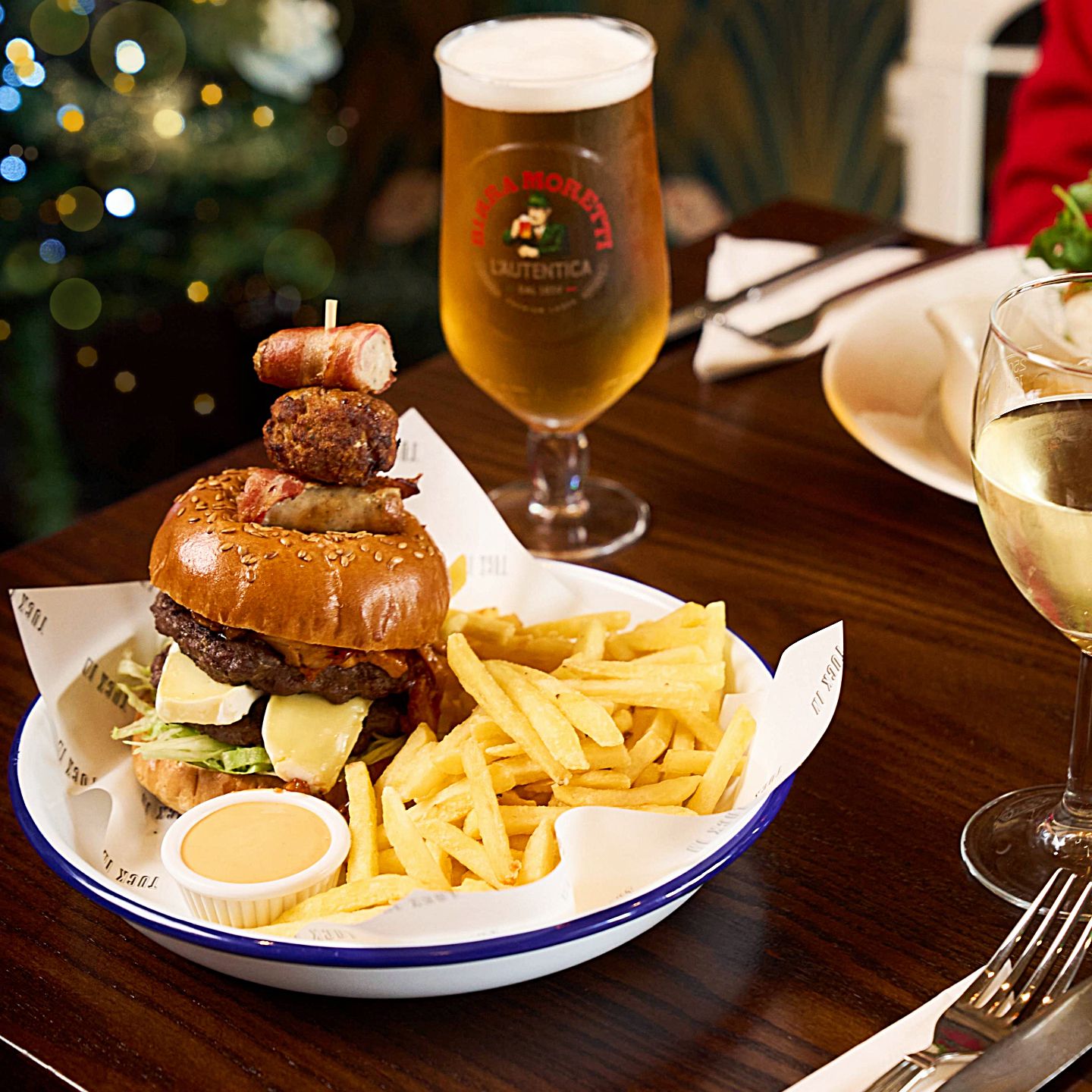 Festive Lunch & Dinner at The Three Lights in Fleetwood